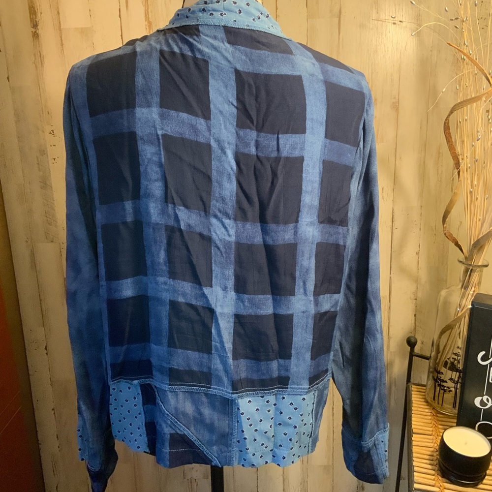 Saint Germain Patchwork Blouse. Size Small. - image 4